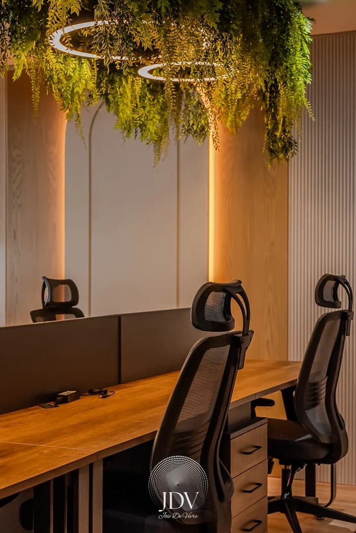Real Estate Office - Image 8