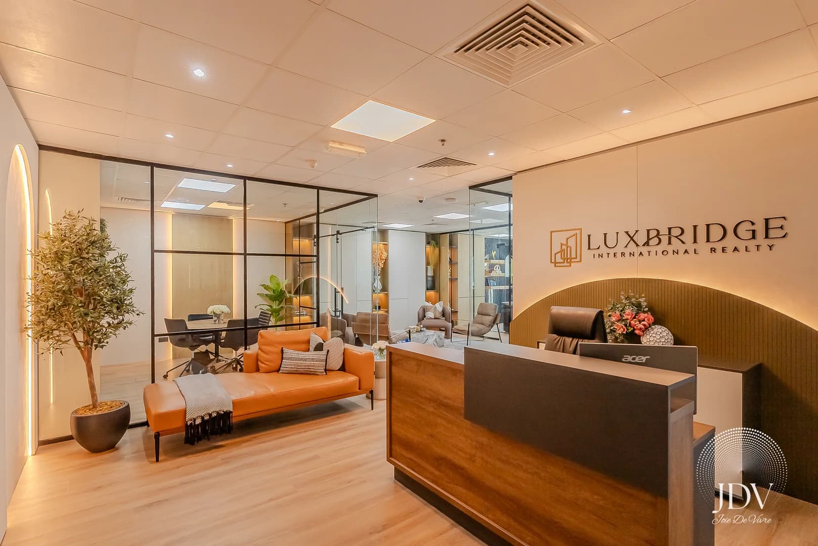 Real Estate Office - Image 16