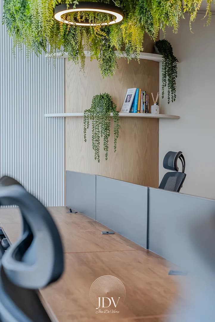 Real Estate Office - Image 20